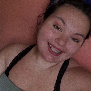 Meet your Posher, Ava